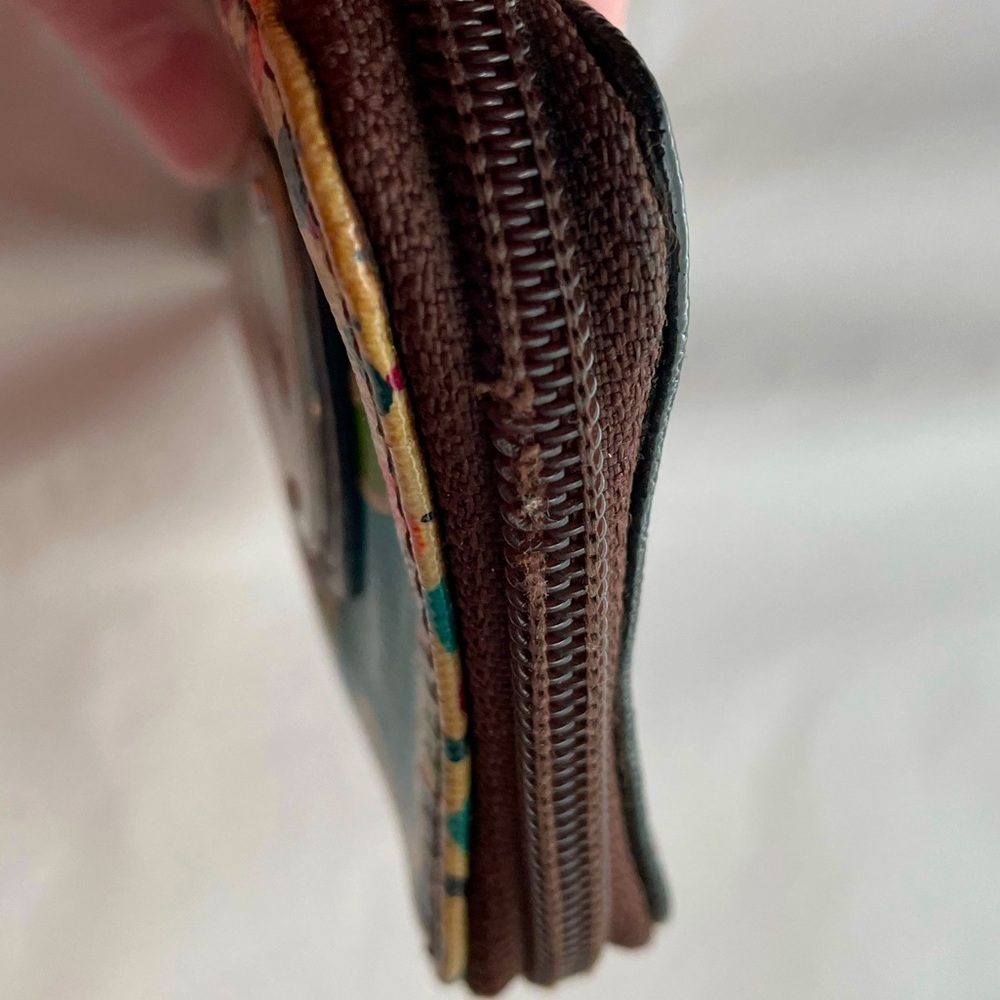 Fossil Key-Per wristlet wallet colorful oilcloth & detachable strap - Picture 10 of 11
